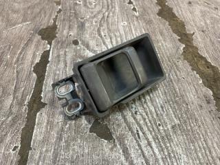 Ручка салонная задняя правая Nissan Bluebird 1991