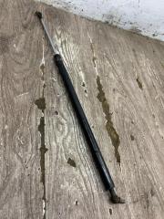 Запчасть амортизатор багажника Nissan Bluebird 1991