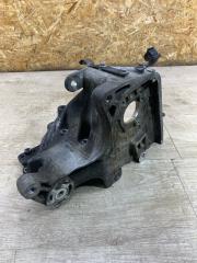 Запчасть кронштейн тнвд Alfa Romeo 159 2006