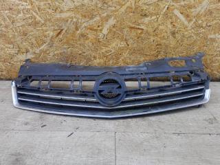 Решетка радиатора Opel Astra H 2012