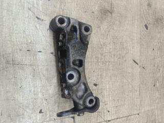 Фото запчасти кронштейн двигателя Citroen C 3 2007 контрактная запчасть Запчасть кронштейн двигателя Citroen C 3 2007