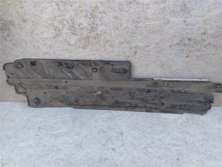 Запчасть защита днища правая Mercedes C-class