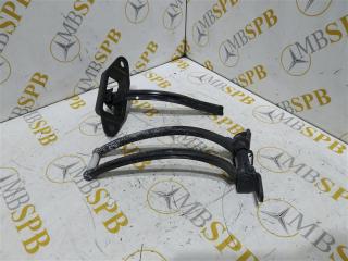 Запчасть ограничитель двери задний Mercedes Vito