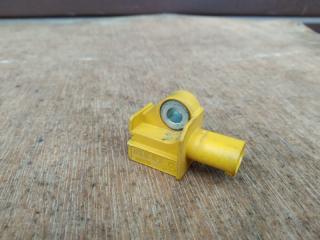 Фото запчасти датчик удара Mercedes E-class 2010 контрактная запчасть Запчасть датчик удара Mercedes E-class 2010