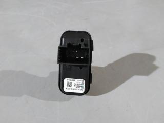 Кнопка стеклоподъемника задняя Chevrolet Tahoe T1XX Кнопка стеклоподъемника задняя Chevrolet Tahoe T1XX