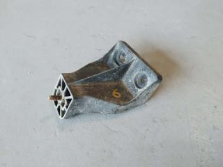 Запчасть кронштейн Mercedes V-class