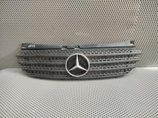 Запчасть решетка радиатора Mercedes Vito