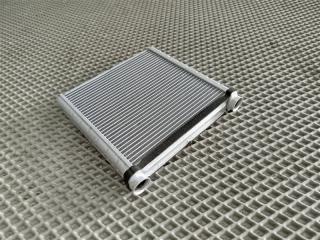 Фото запчасти радиатор печки Volkswagen Crafter 2019 контрактная запчасть Запчасть радиатор печки Volkswagen Crafter 2019