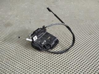 Замок двери передний правый Chevrolet Tahoe 2021