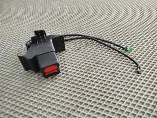 Запчасть замок ремня безопасности задний Toyota RAV4 2020