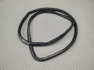 Запчасть уплотнитель двери передний левый Toyota RAV4 2020