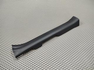 Запчасть накладка на порог передняя левая Toyota RAV4 2020