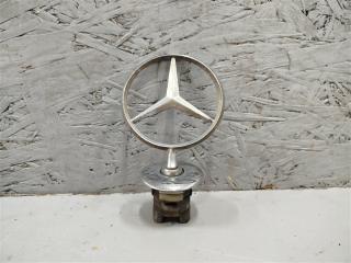 Запчасть эмблема Mercedes E-class