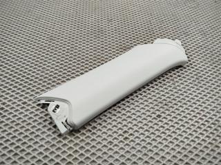 Запчасть обшивка стойки левая Audi Q3