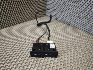 Запчасть блок usb Mercedes CLA-class