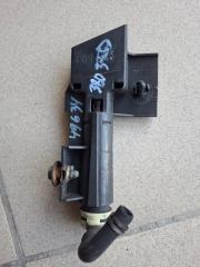 Форсунка омывателя передняя правая Subaru Legacy 2010