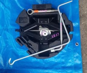 Набор инструментов в багажник задний Subaru Legacy 2006