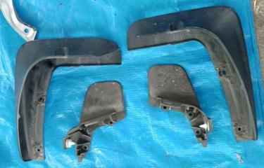 Брызговик Subaru Outback 2005