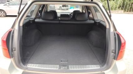 Обшивка багажника задняя левая Subaru Outback 2005 контрактная Обшивка багажника задняя левая Subaru Outback 2005