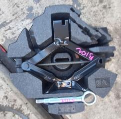 Набор инструментов в багажник Subaru Forester 2012