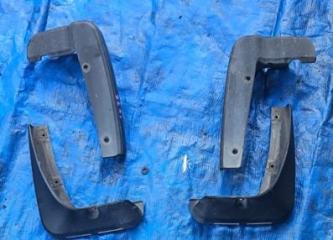 Брызговик Subaru Outback 2006