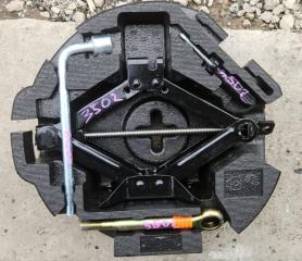 Набор инструментов в багажник Subaru Legacy 2005