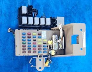 Блок предохранителей салонный Subaru Outback 2007