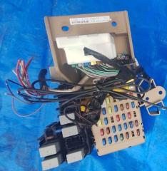 Блок предохранителей салонный Subaru Forester 2009