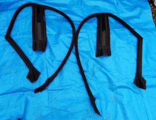 Уплотнительная резинка Subaru Legacy 2003