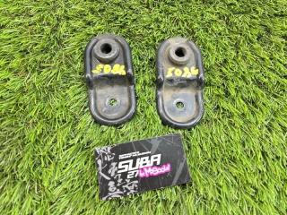 Крепление радиатора Subaru Outback 2010