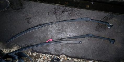 Дворник передний Subaru Forester 2008