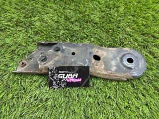 Крепление балки подвески заднее правое Subaru Forester 2012 контрактная Крепление балки подвески заднее правое Subaru Forester 2012