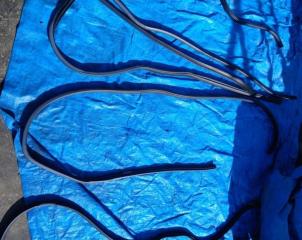 Уплотнительная резинка Subaru XV 2012