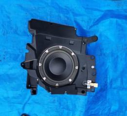 Сабвуфер Subaru Outback 2010