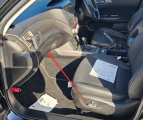 Бардачок Subaru Forester 2010