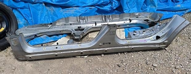 Порог вырезка правый Subaru Forester 2009