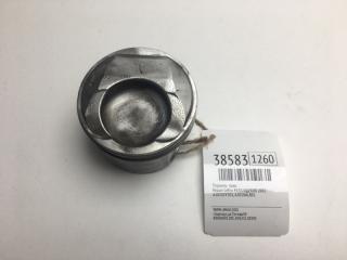 Поршень правый Nissan Cefiro 2001 Б/У Поршень правый Nissan Cefiro 2001