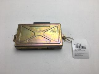 Фото запчасти блок управления abs Mitsubishi Sigma 1991 Б/У запчасть Запчасть блок управления abs Mitsubishi Sigma 1991