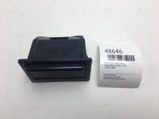 Пепельница двери задняя Toyota Mark II 1982 Б/У Пепельница двери задняя Toyota Mark II 1982