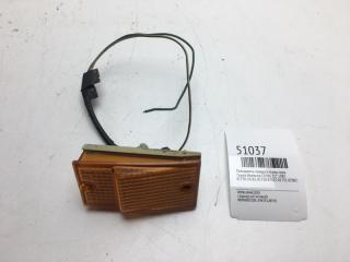 Повторитель поворота правый Toyota Masterace 1985