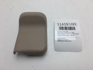 Накладка задняя правая Toyota Ipsum 2000 Б/У Накладка задняя правая Toyota Ipsum 2000
