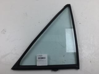 Форточка задняя правая Nissan Sunny 1986