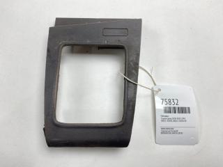 Накладка Toyota Camry 1993 Б/У Накладка Toyota Camry 1993