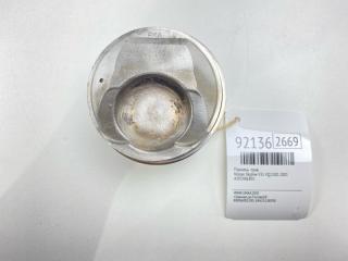 Поршень правый Nissan Skyline 2001 Б/У Поршень правый Nissan Skyline 2001