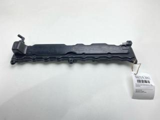 Крышка головки блока цилиндров правая Mitsubishi Lancer Cedia 2000