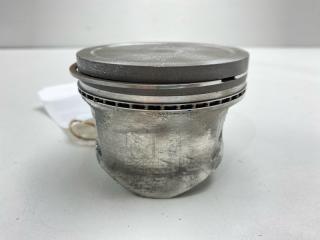 Поршень Cefiro 1997 PA32 VQ25DE