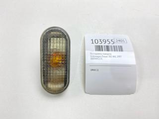 Повторитель поворота Volkswagen Passat 1997