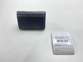 Пепельница двери задняя правая Nissan Prairie 1990 Б/У Пепельница двери задняя правая Nissan Prairie 1990