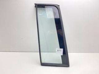 Форточка задняя левая Nissan Prairie 1990