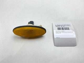 Повторитель поворота Nissan Vanette Serena 1991